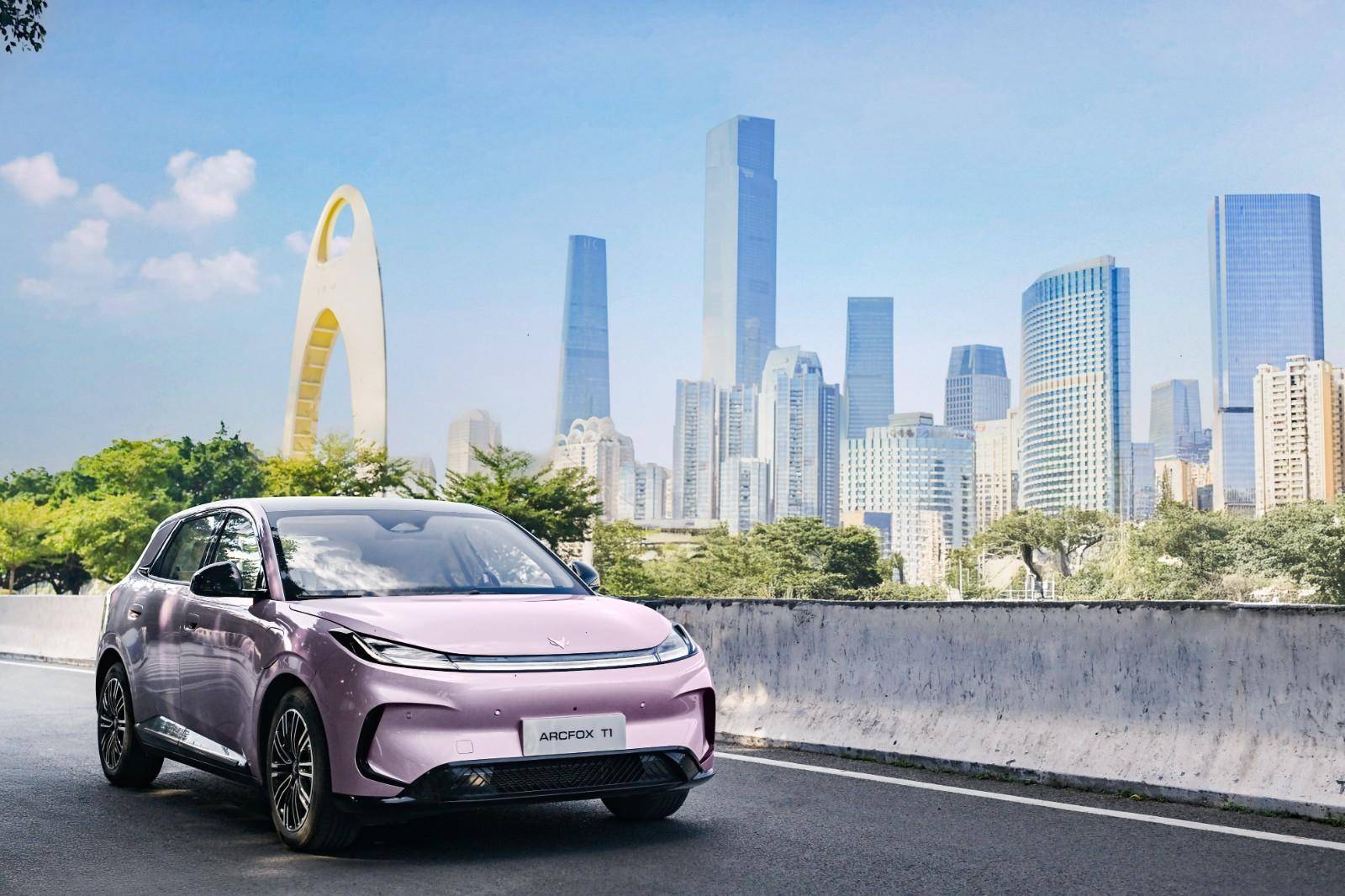 展至1352升露营装备轻松容纳冰球突破技巧极狐T1后备箱可拓(图1)